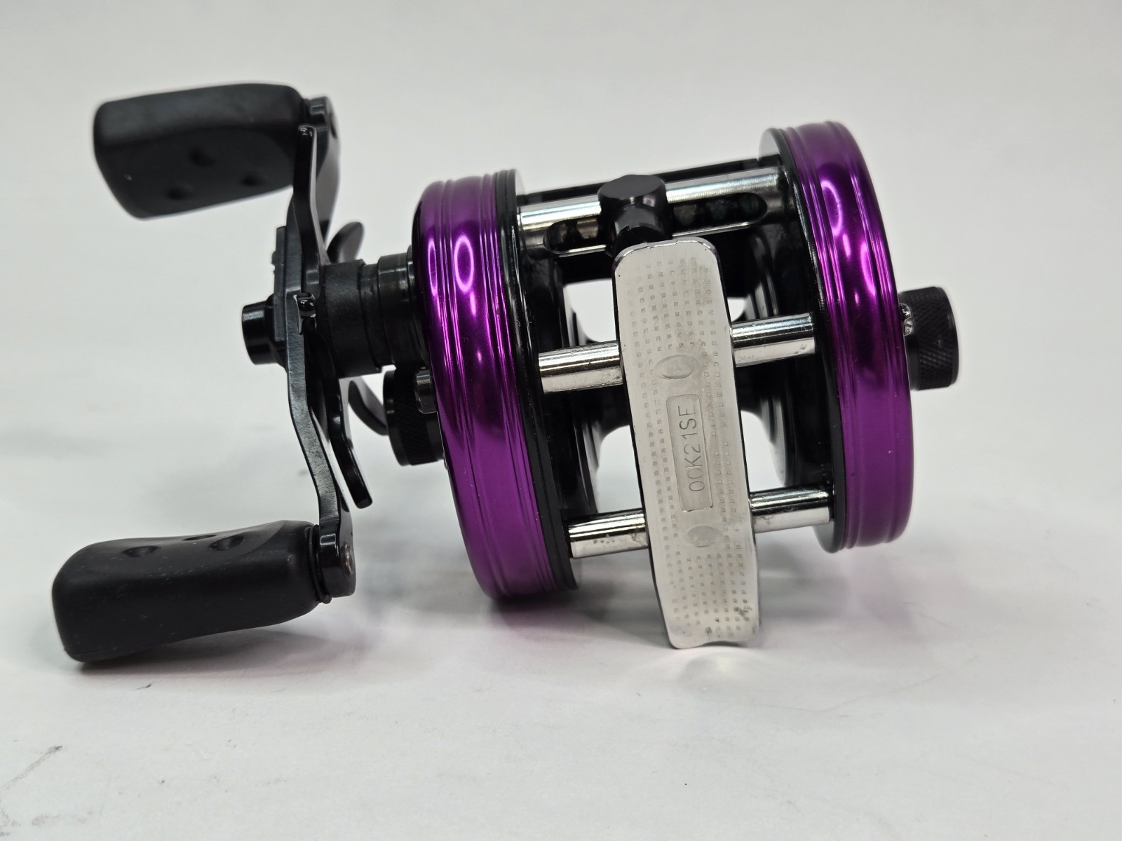 Abu Garcia Ambassadeur 5500 CS Rocket Reel – Purple Heart Custom