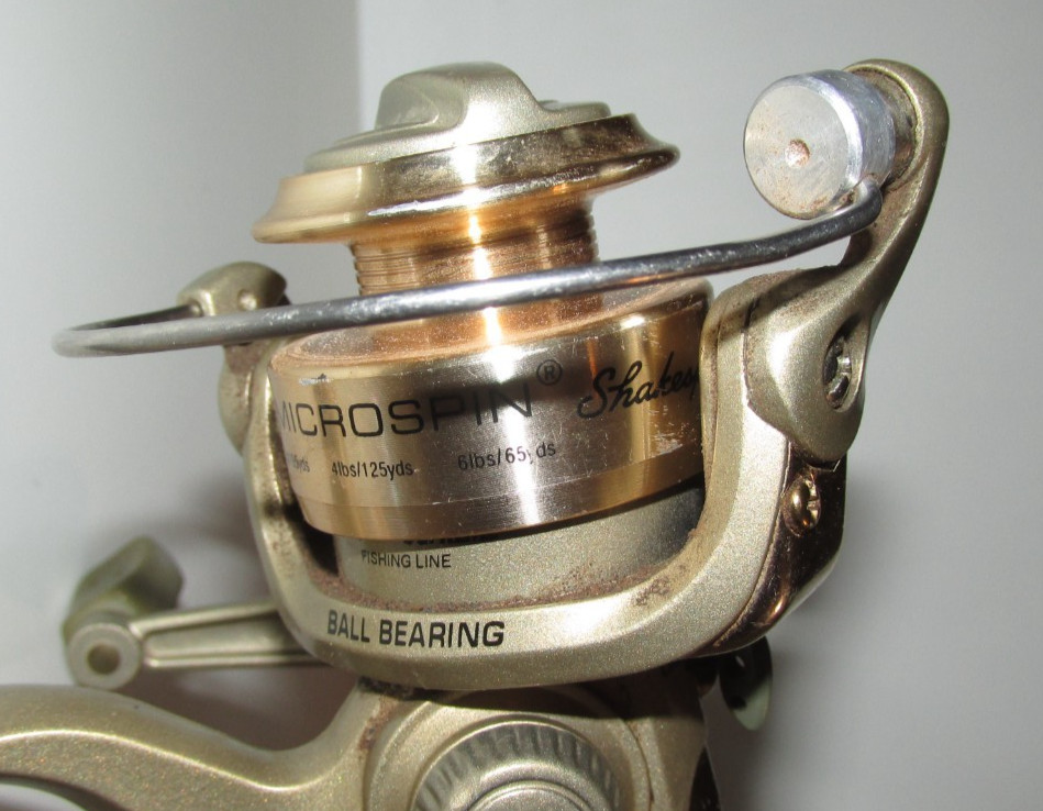 R #19 – Shakespeare Microspin MSS4 Spinning Reel, Reels smoothly