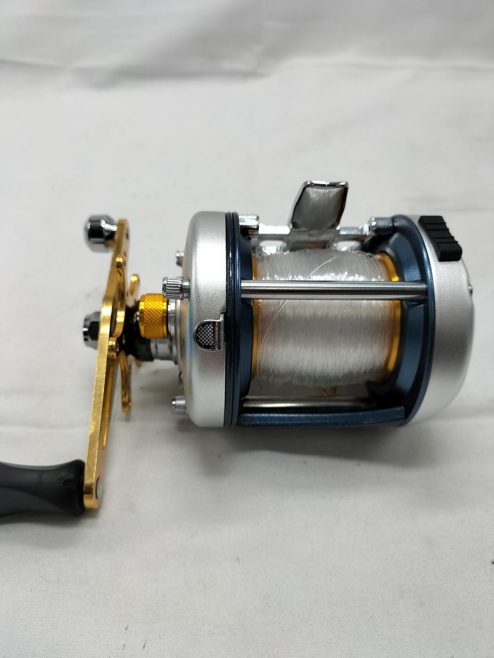 Daiwa SEAFIRE2 300 Baitcasting Reel From Japan