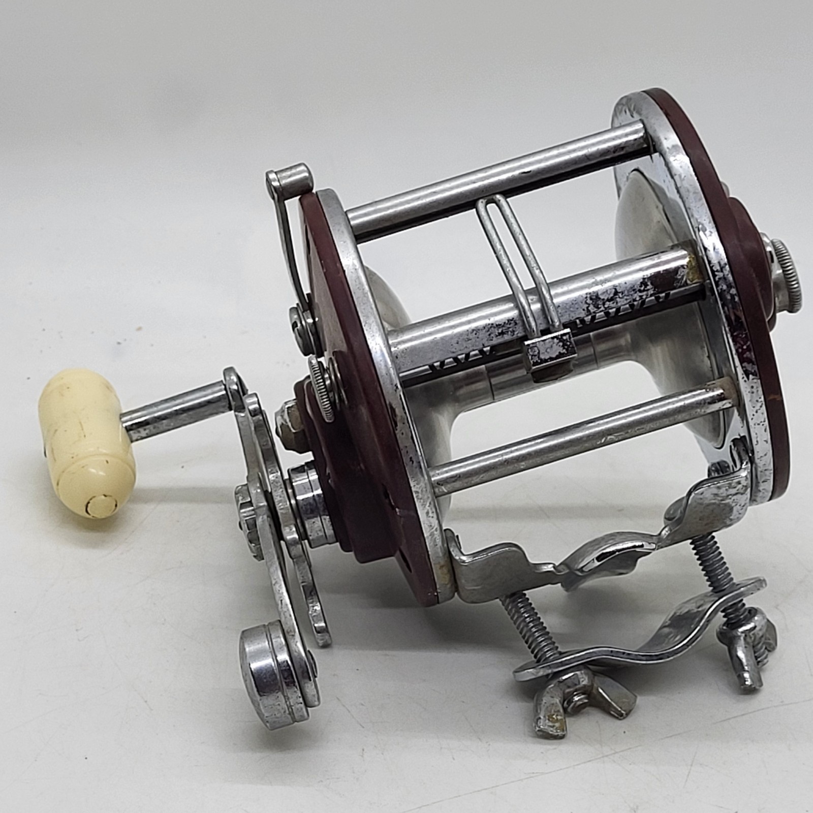 PENN PEER 209 Model 30-209F, Level Wind Bait Casting Reel, 3.1 Ratio, VG+ Cond