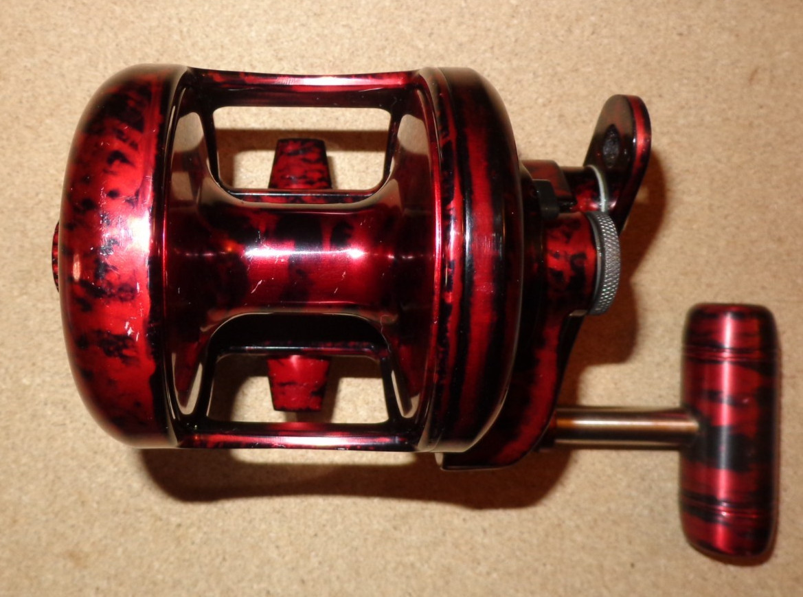 Limited Red Camo Accurate Boss Magnum 665H Single-Speed Lever-Drag Fishing Reel