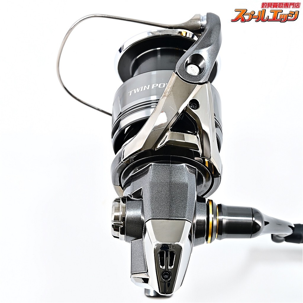 【Mint】Shimano 24 Twin Power 4000XG Spinning Reel from Japan #124