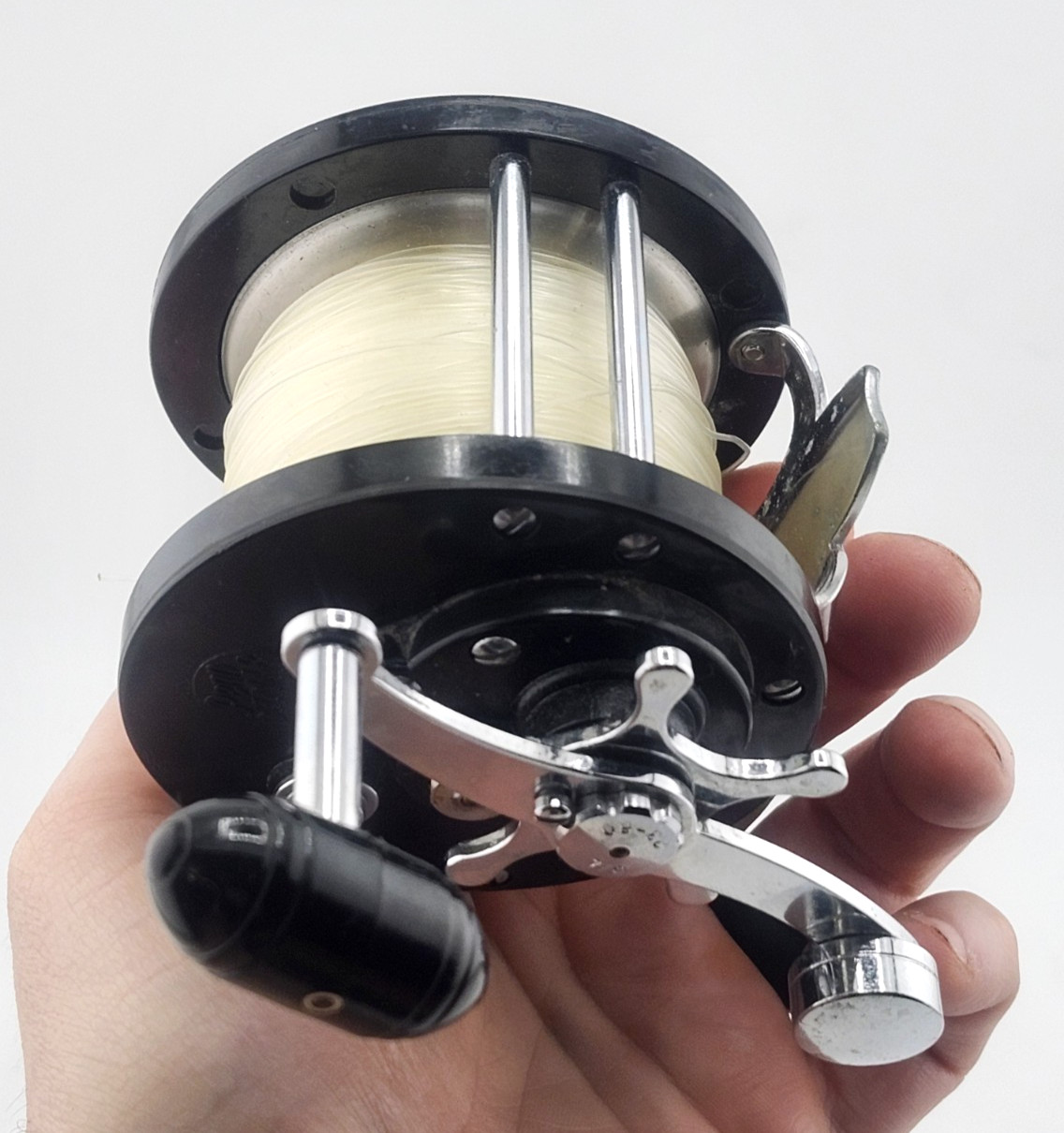 Penn Delmar 285M Fishing Reel W/Box Nice Condition W/ Line