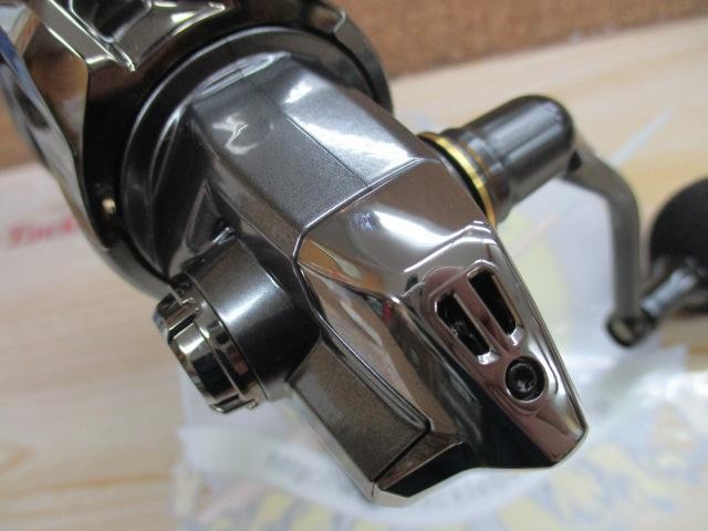 Shimano 24 Twin Power 4000PG Spinning Reel High Performance Fishing Gear