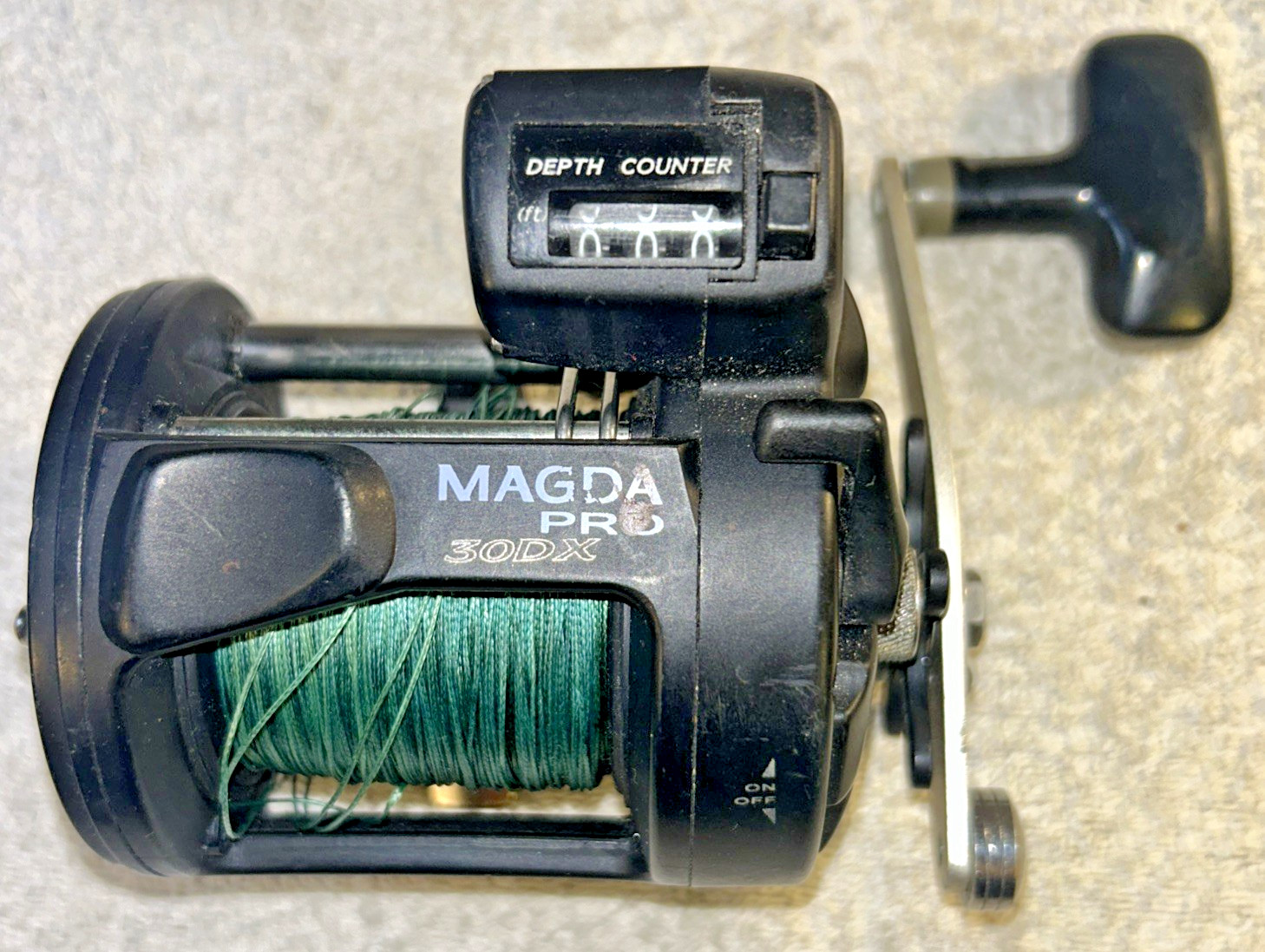 Okuma Magda Pro 30DX Multiplier Sea Trolling Reel Level Wind & Depth Counter