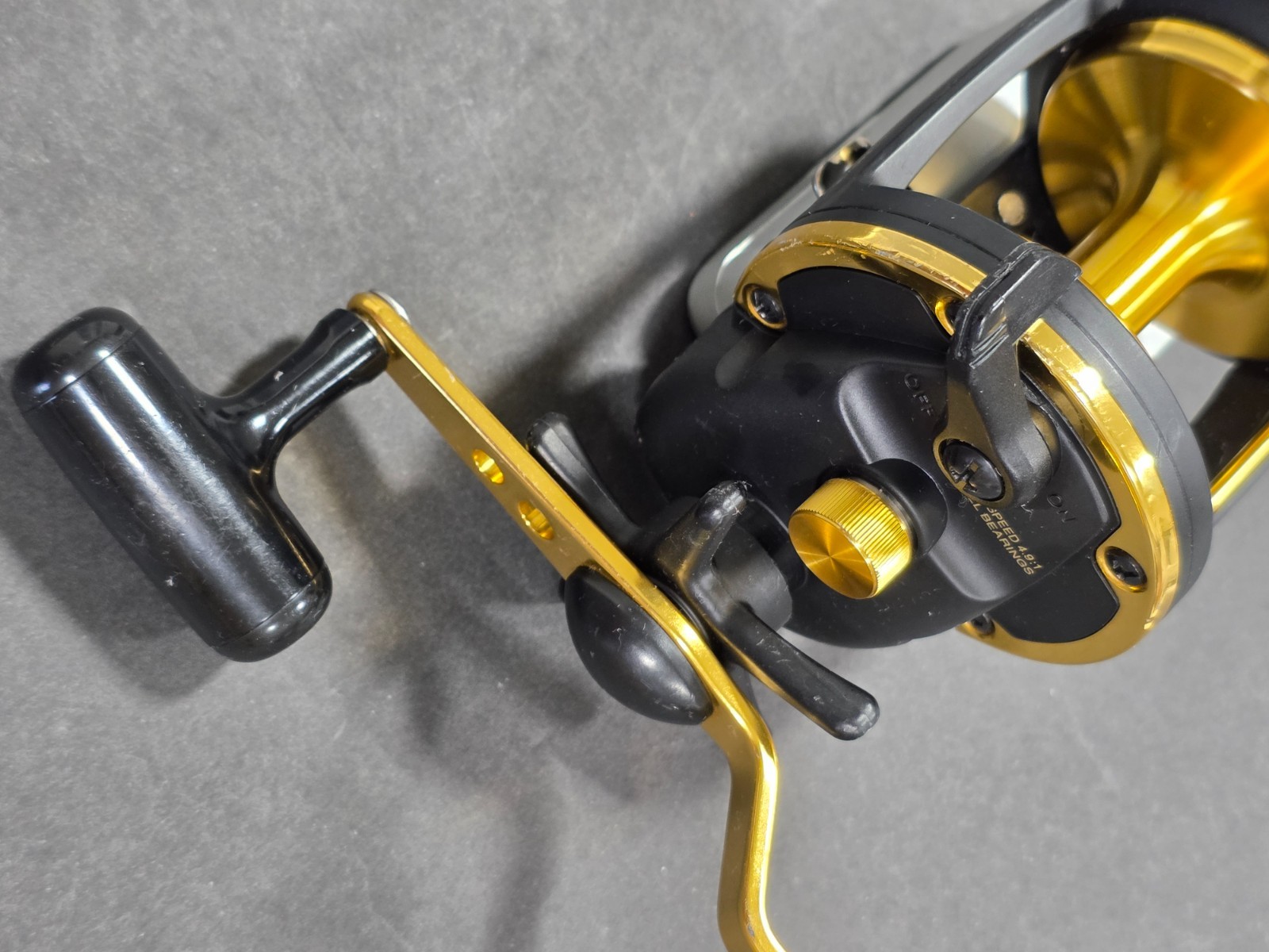 Daiwa SEALINE-X 40 HV Conventional Saltwater Baitcast Reel