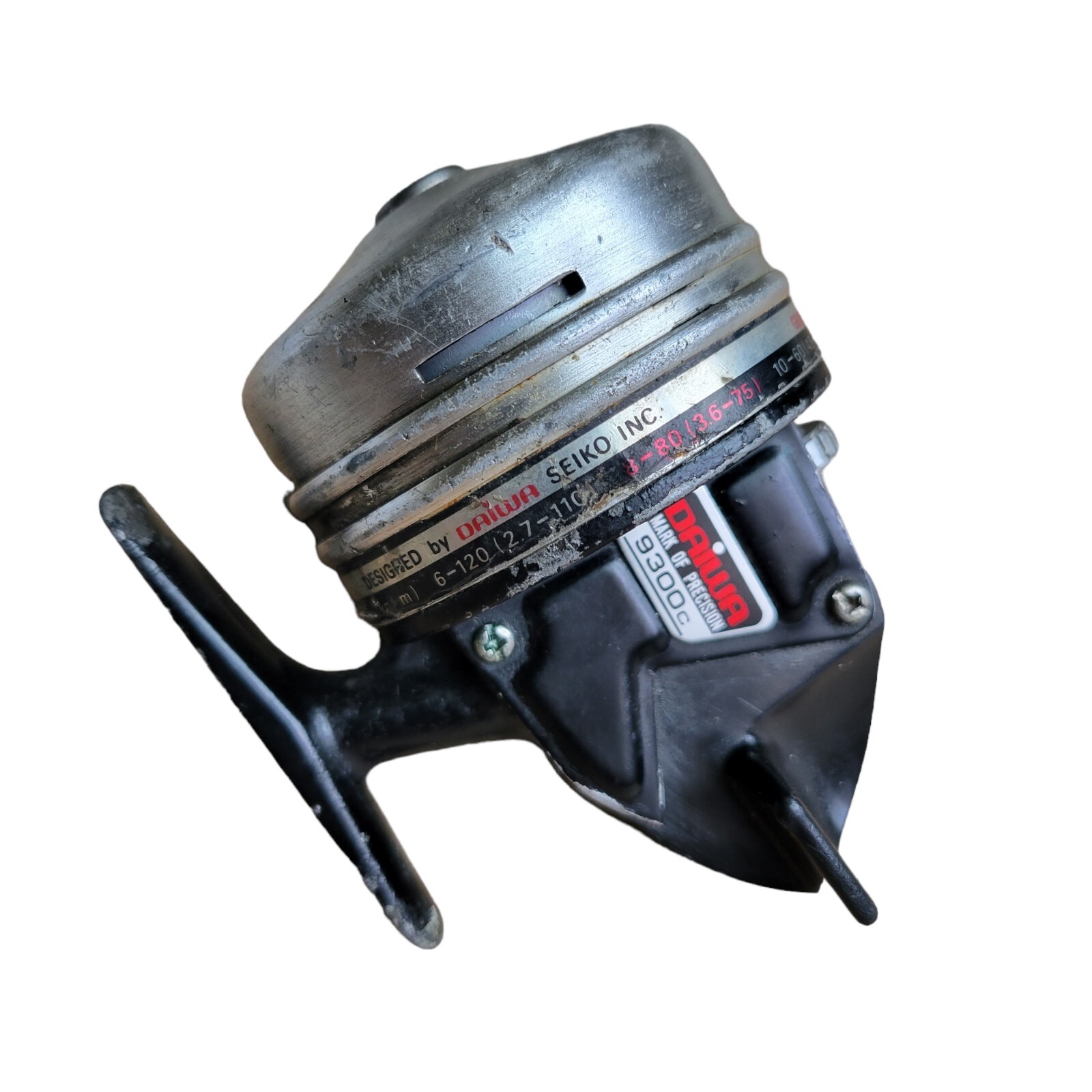Vintage Fishing Spin Cast Reel Designed by Daiwa Seiko 9300c Mark of Precision.