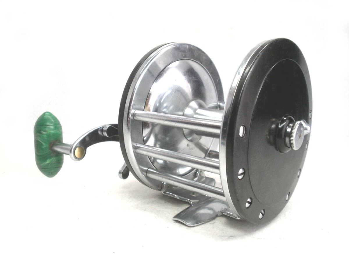 PENN LONG BEACH 66 Fishing Reel Dual Axis Gear Ratio 1:2.5