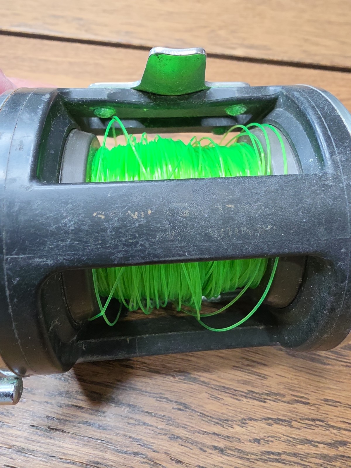 Penn 320 GTi Graphite Fishing Reel Vintage Made in U.S.A.