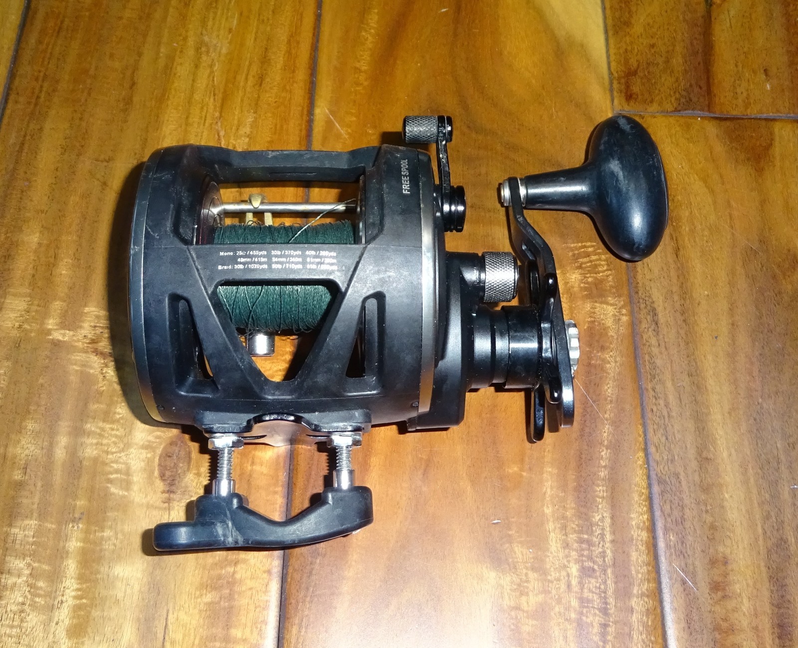 Penn Warfare 30LW Fishing Reel 3.9:1 Black….GREAT CONDITION
