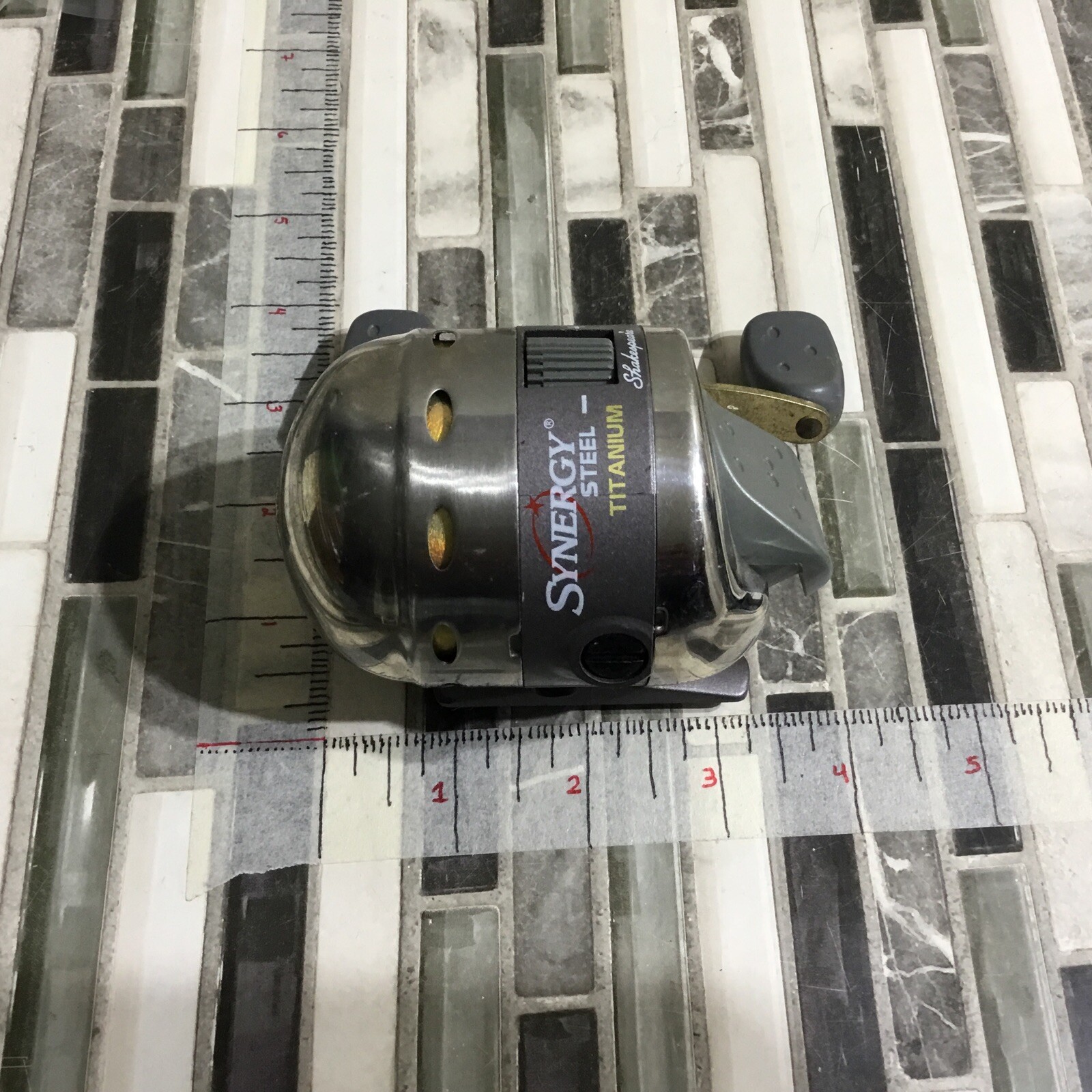 Shakespeare SYNERGY Steel Titanium 2002TI Fishing Spincast Reel Anti-Reverse