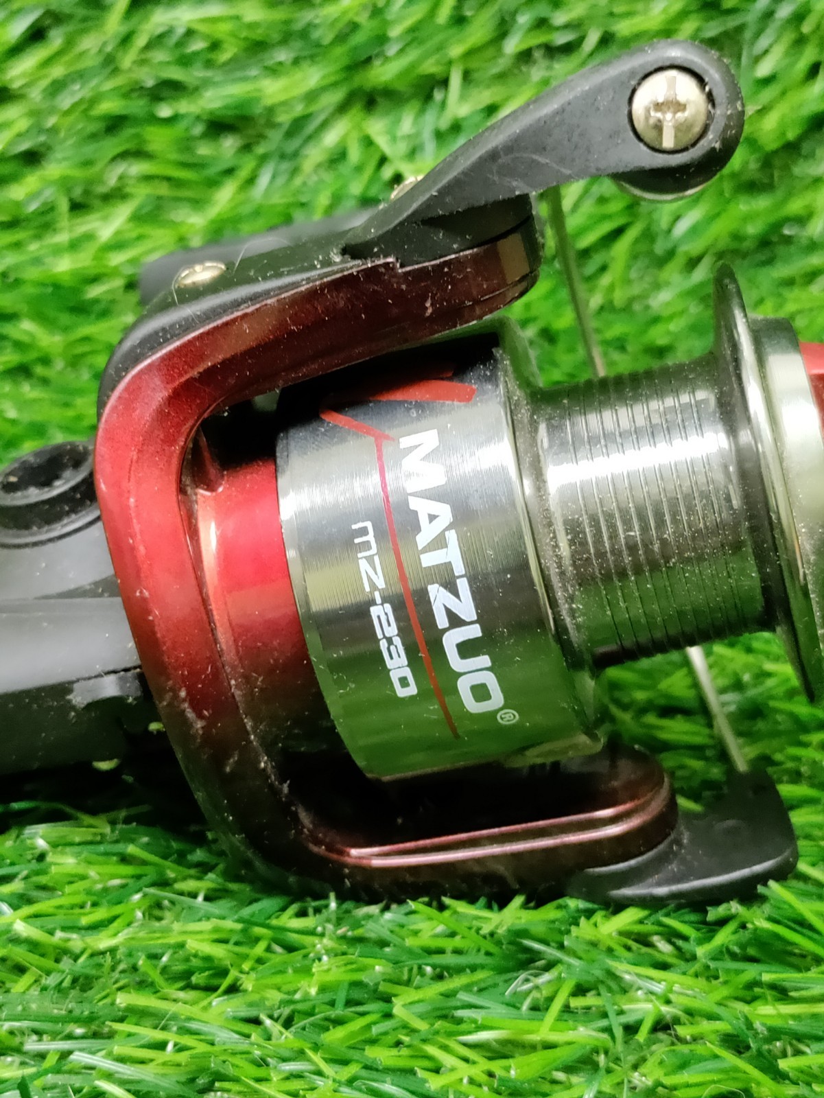 Matzuo Spinning Reel MZ-230, Lh/Rh, BB’s, 150yds/8lb, 5.2:1, Ft Drag