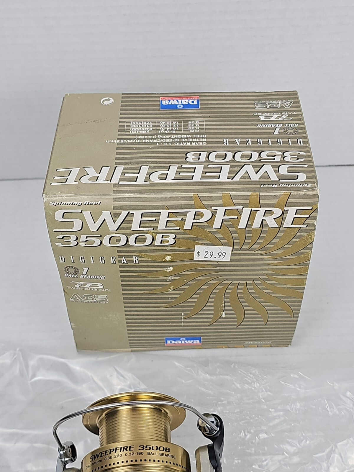 Diawa Sweepfire 3500B Spinning Reel 5.3:1 Crank Reel