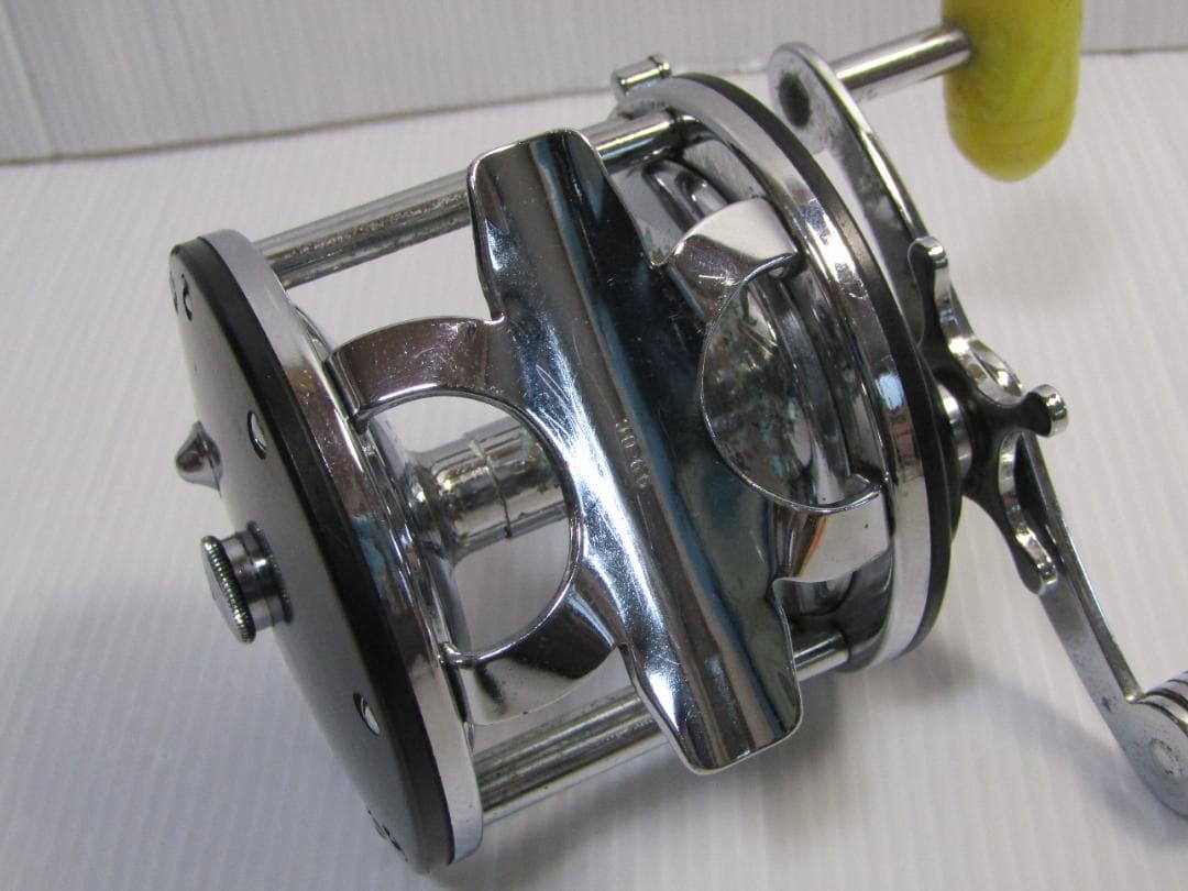 PENN LONG BEACH 65 Reels Fishing Reel Vintage Authentic Saltwater Classic