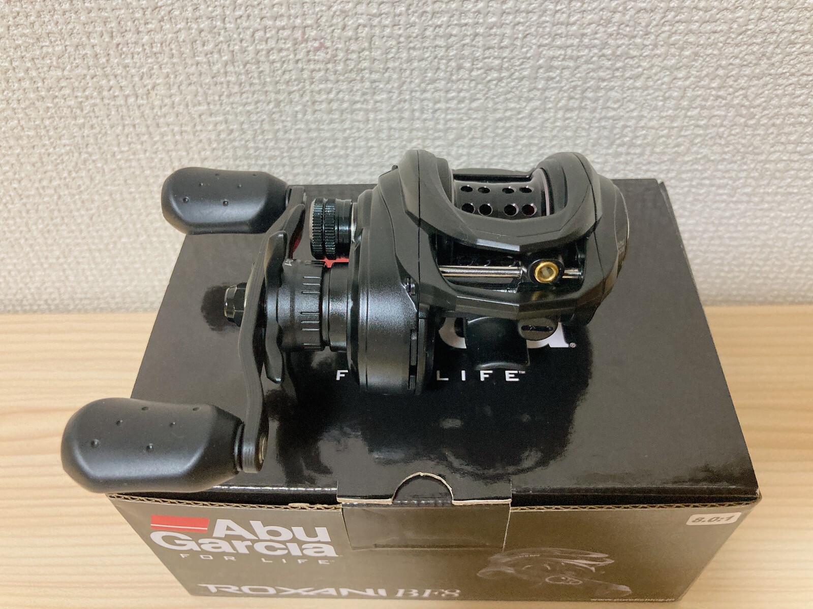 Abu Garcia Baitcasting Reel ROXANI BF8 Right 8.0:1 Bass Fishing Reel IN BOX