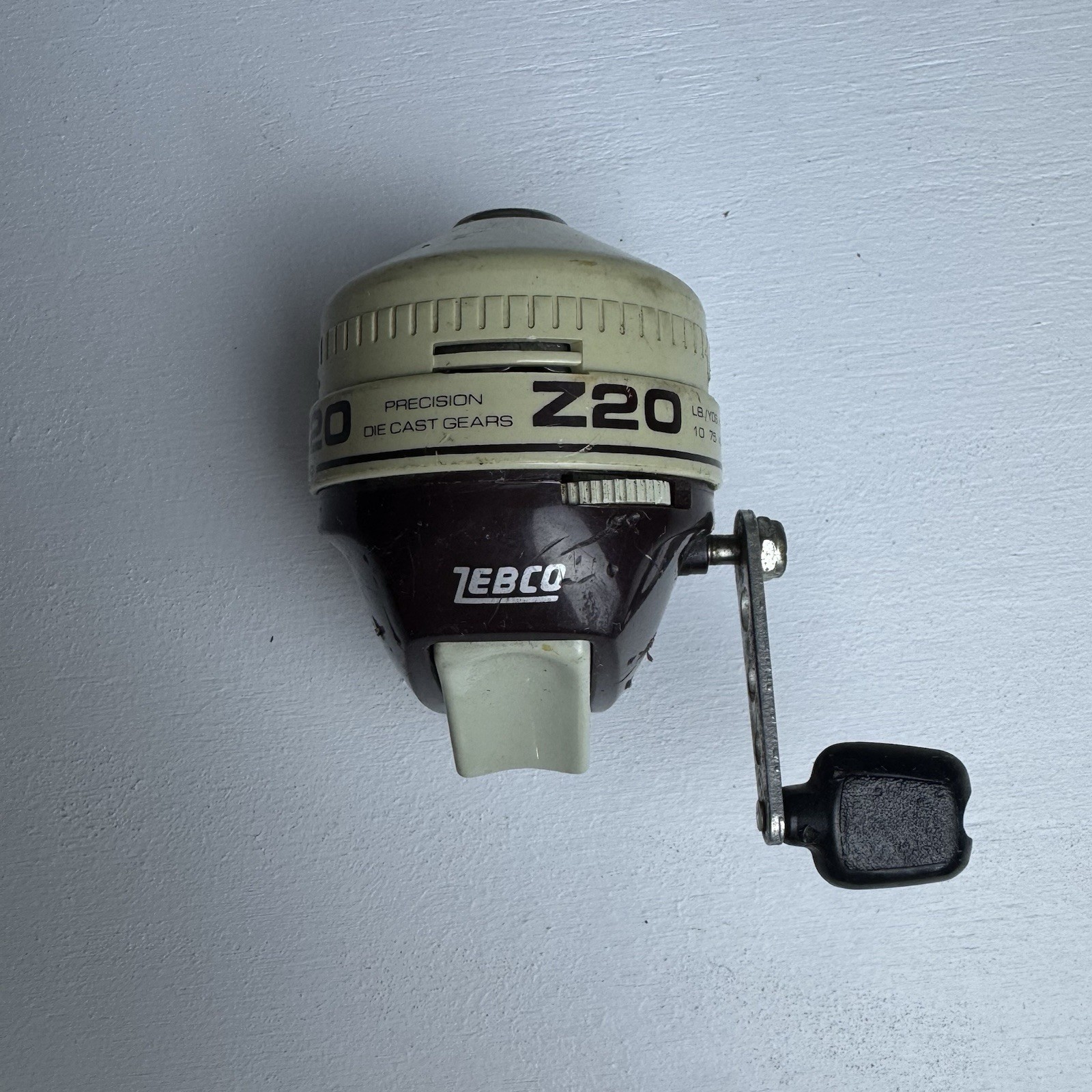 Vintage 1984 Zebco Z20 Brunswick Fishing Spinning Reel Die Cast