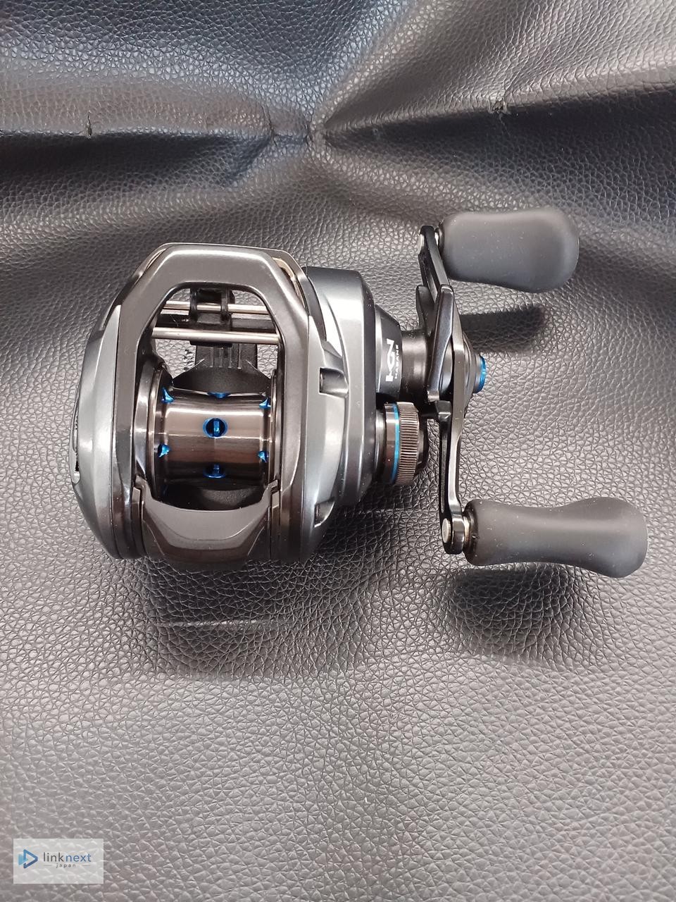 SHIMANO 19SLX MGL 70XG Baitcasting Reel – Used, Light Signs of Use
