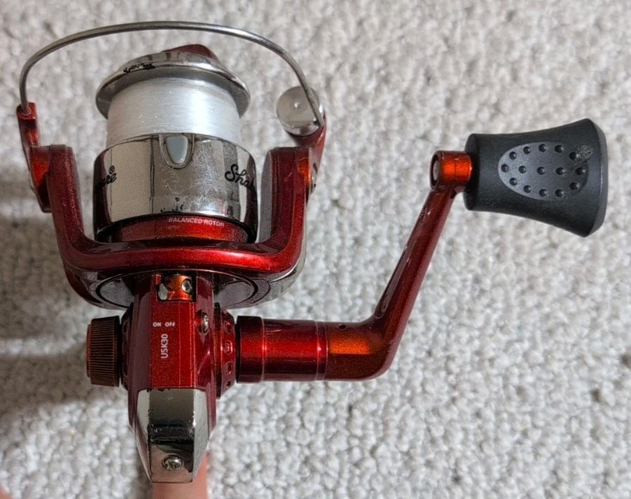 Shakespeare USK30 Freshwater Spinning Fishing Reel Durango Red 25