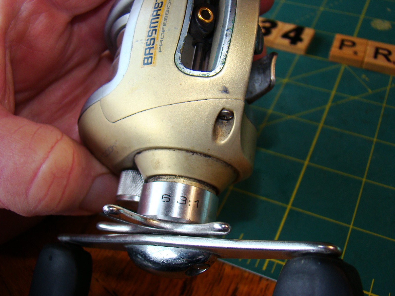 W0034 PR B.A.S.S.BASSMASTER BSM1000H BAITCASTER FISHING REEL