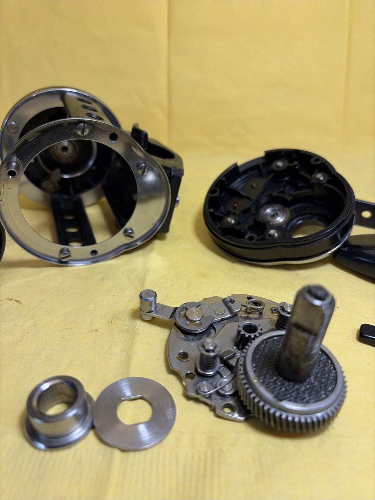 Newell P229-F Fishing Reel Carbontex Drag Stainless Parts Fresh Service Nice!