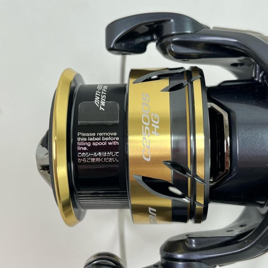 Used SHIMANO spinning reel 25 Ultegra C2000SHG 047960 No noticeable scratches