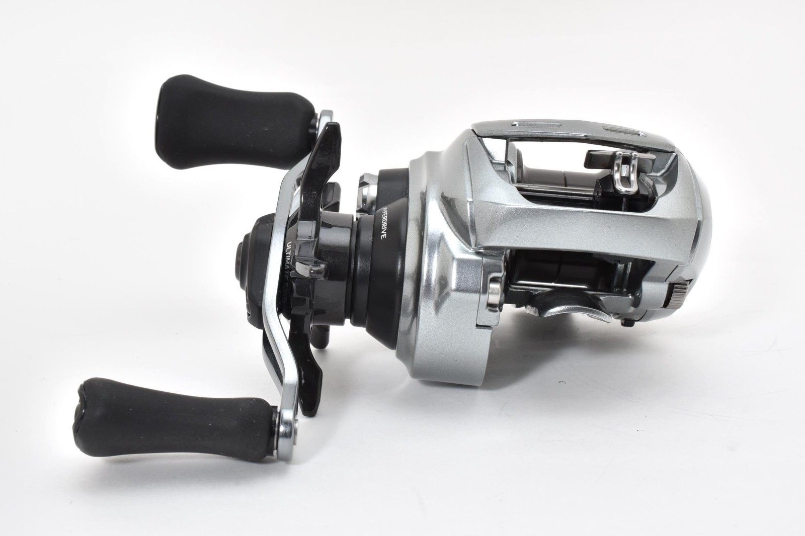 Daiwa 21 Alphas SV TW 800S-H Right Handled Baitcasting Ree Near Mint JAPAN #2687