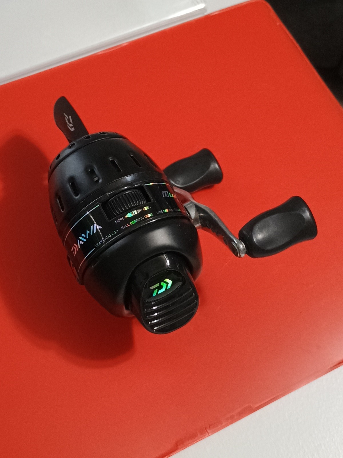 DIAWA D-TURBO 100 Spincast Reel 4.3:1 Gear Ratio BB Drive 100 yd 8 lb test line