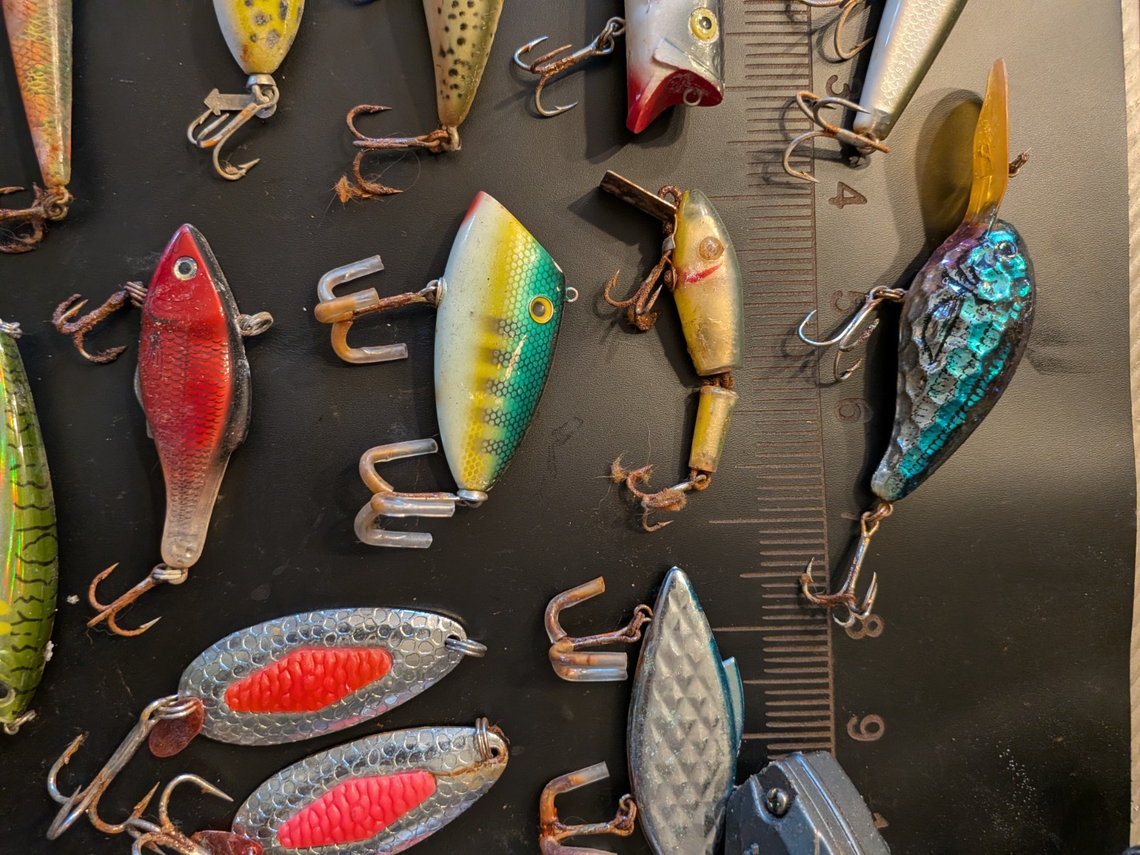 Vintage Fishing Lure & Reel Lot Pflueger Shakespeare Zebco Johnson Creek Rapala