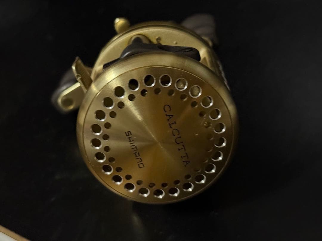 SHIMANO CALCUTTA 100XT Baitcasting Reel 5.8:1 Gear Ratio 230g