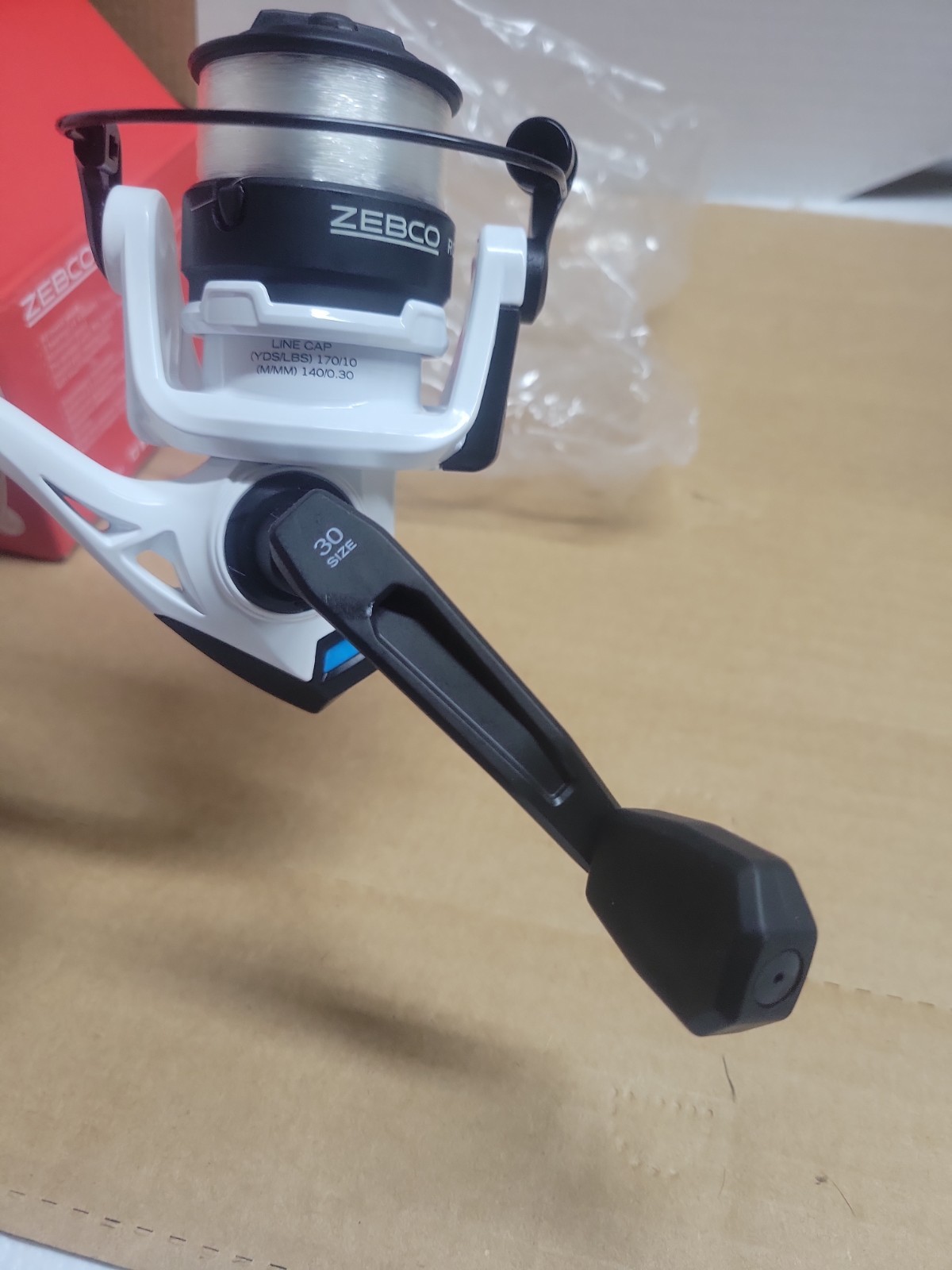 Zebco Roam 30 Spinning Reel 5.2:1 Gear Ratio 10lb/170yd White
