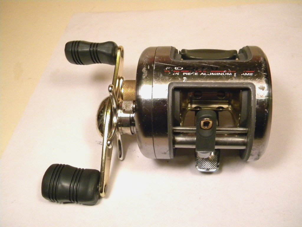 Bass Pro Shops Pro Qualifier PQ2000XPS baitcast reel