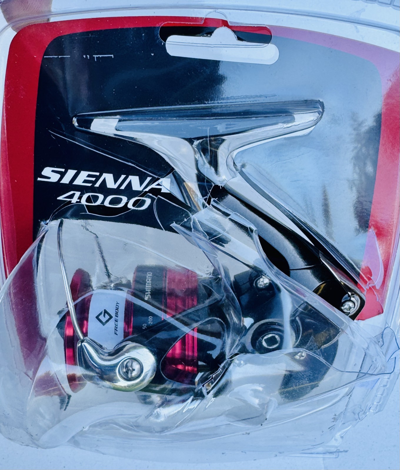 Shimano Sienna SN4000FGC Spinning Reel 3+1 Ball Bearings NEW in Package 4000