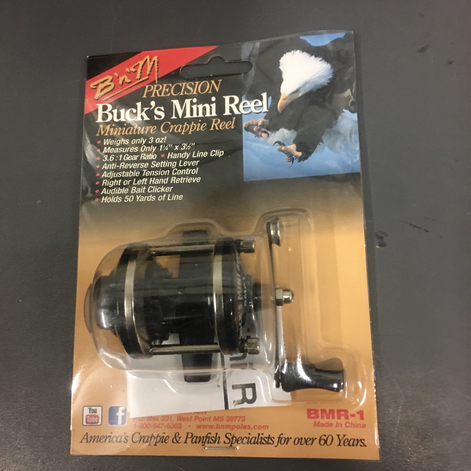 BnM Bucks Mini Crappie Reel Right or Left Holds 50 yrds BMR1