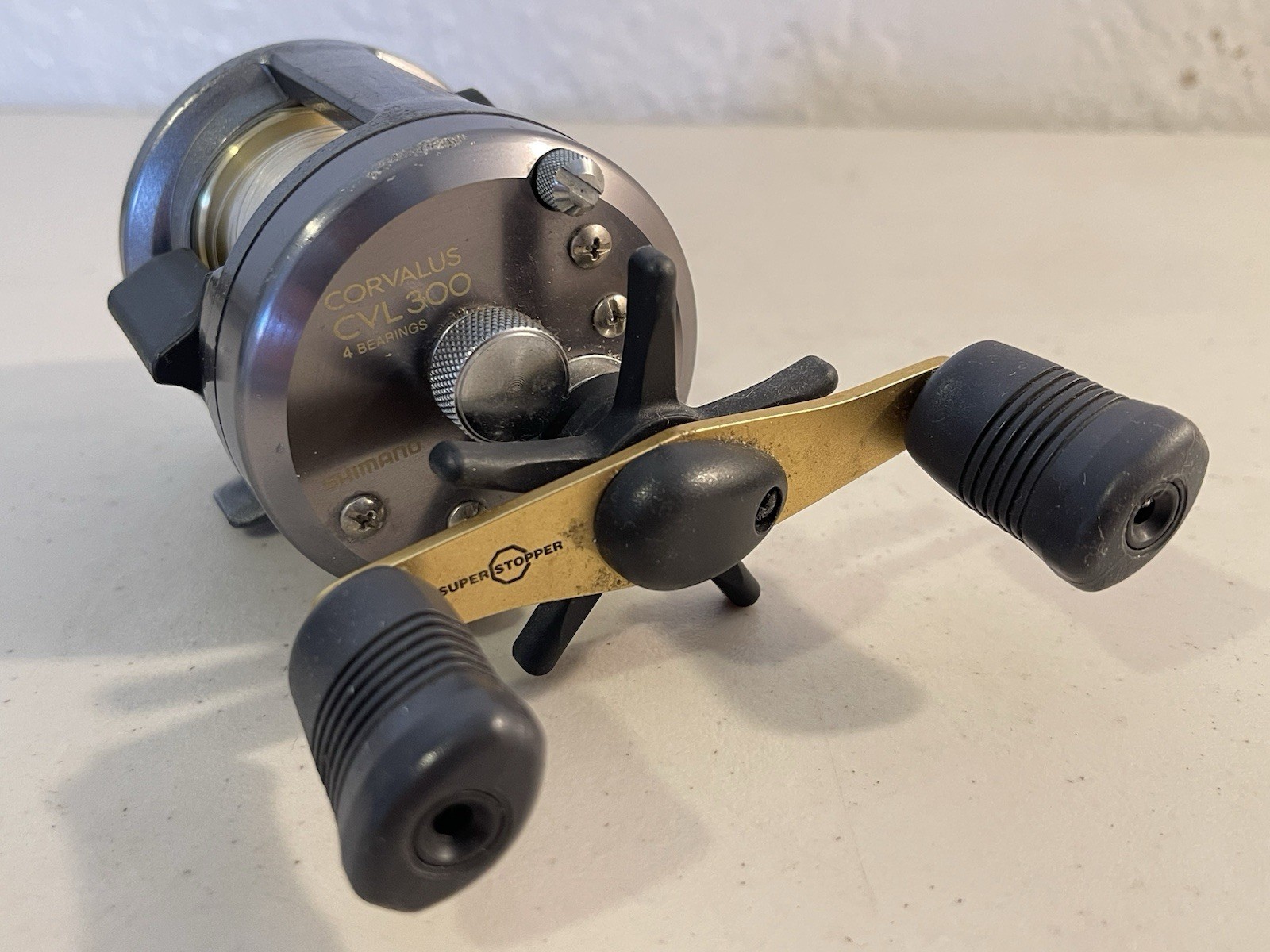 Shimano Corvalus CVL 300 Right Hand Bait Casting Fishing Reel