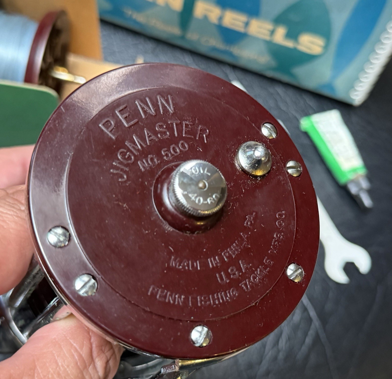 VTG Penn Jigmaster 500 Original Box Red Green Bakelite Tool Extra Spool Lube