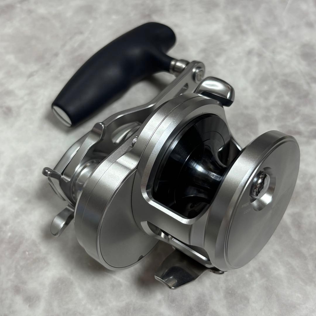 Shimano 17 Oceajigger 2000NRHG