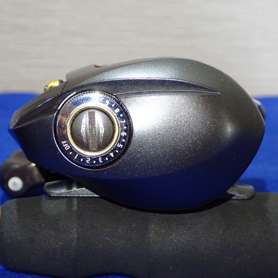 DAIWA Baitcasting Reel STEEZ 100H Right Handle 6.3:1 JDM Fishing Made in Japan