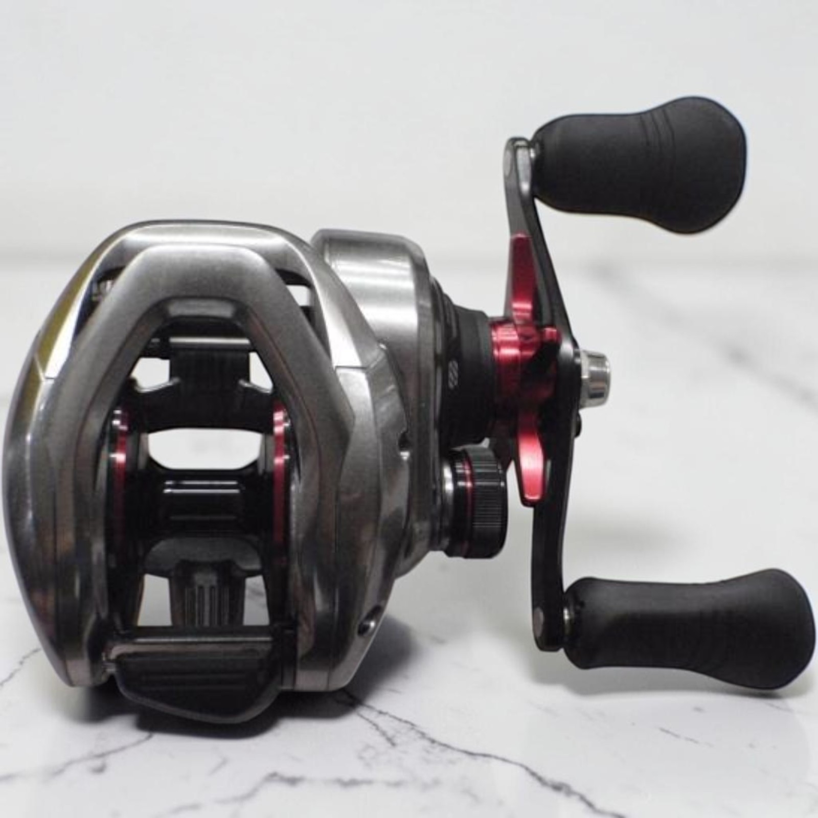 Shimano 21 Scorpion MD 300XG Baitcasting Reel Extra High Gear Excellent Japan