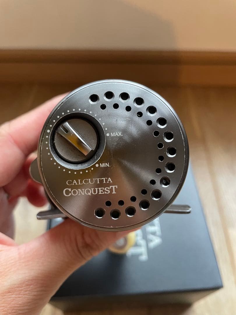 SHIMANO 17 Calcutta Conquest BFS HG Right Handle Stag Knob w/ Box Fishing Reel