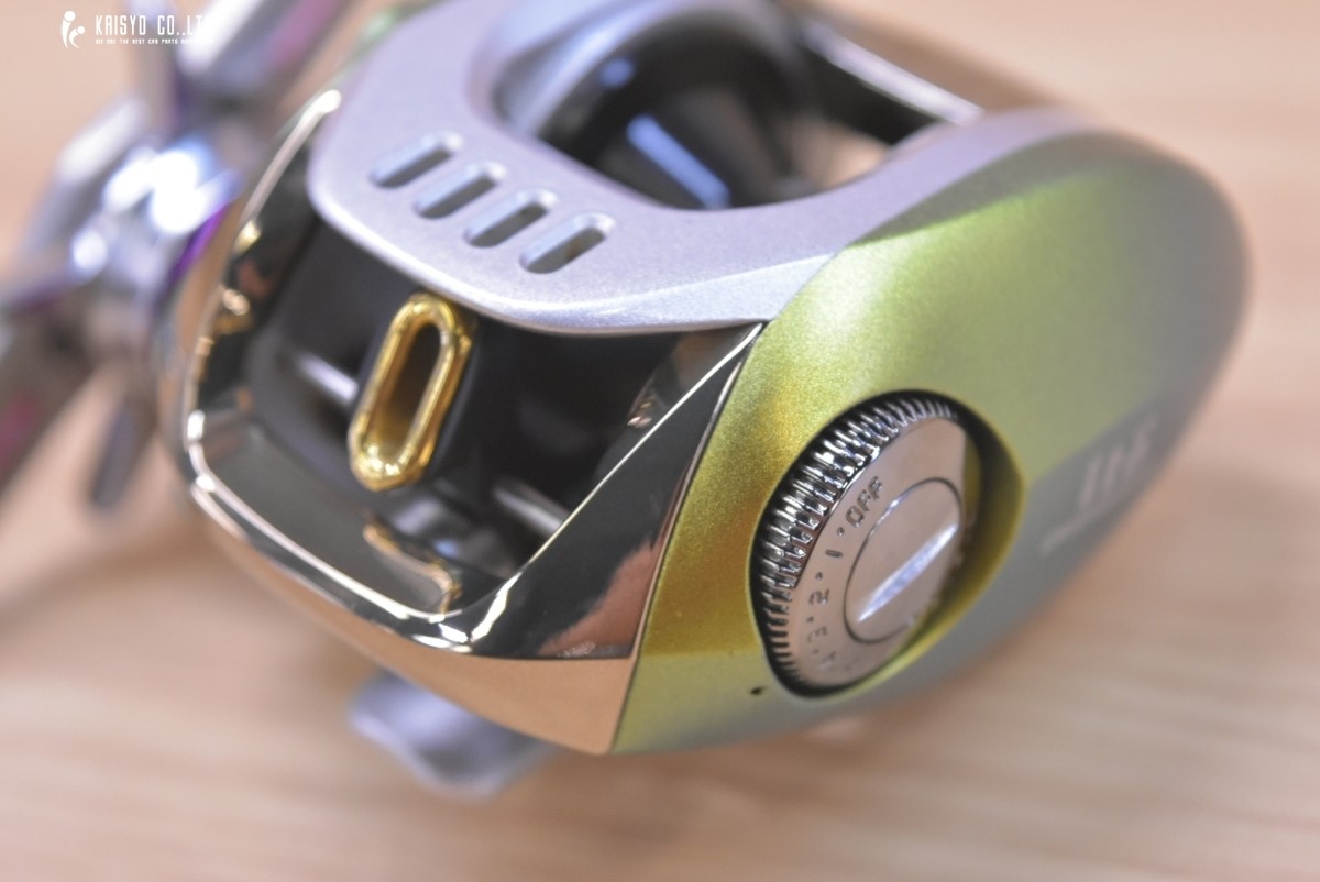DAIWA × Megabass TD-ito 103M Right-Handed Baitcasting Reel Fishing 3291