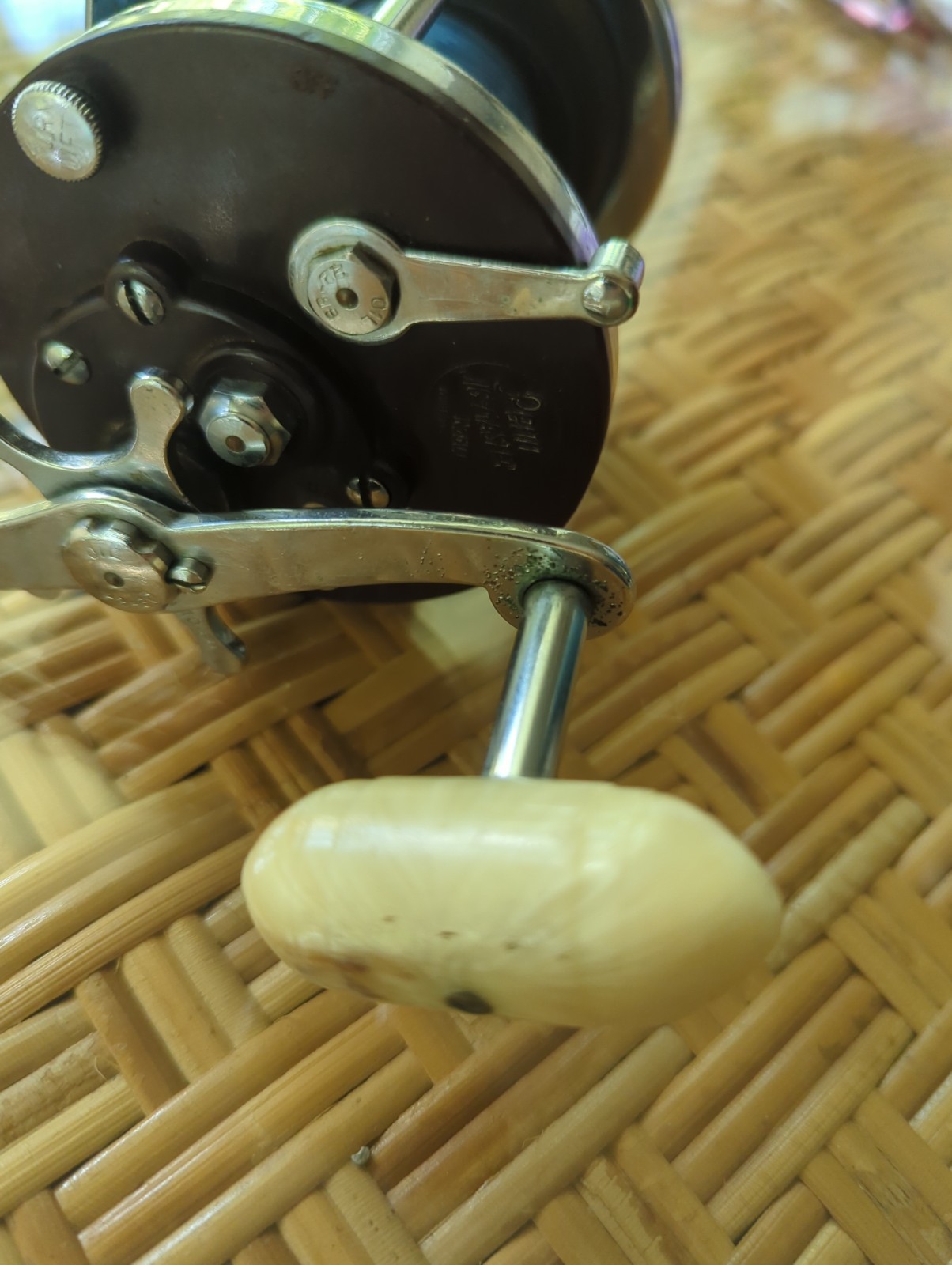 Clean & oiled Penn jigmaster 500, aluminum spool. Smooth, fishable. US-made