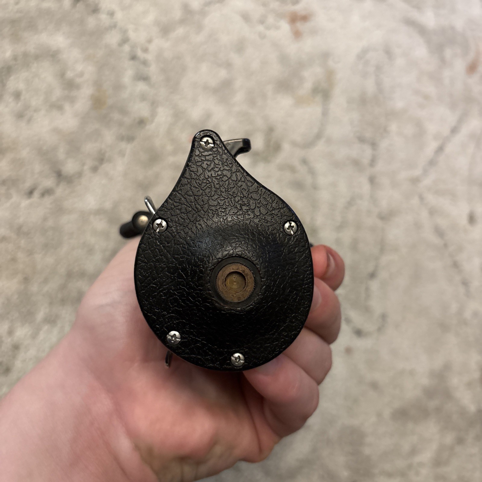 SHIMANO LEW’S SPEED SPOOL BB-1 RIGHT HANDED BAITCASTER – VINTAGE