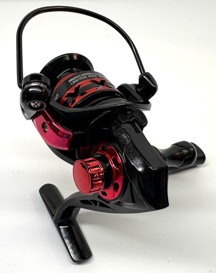 AM1000 Spinning Fishing Reel 5.2:1 Wheel Plastics Including Fishing Line