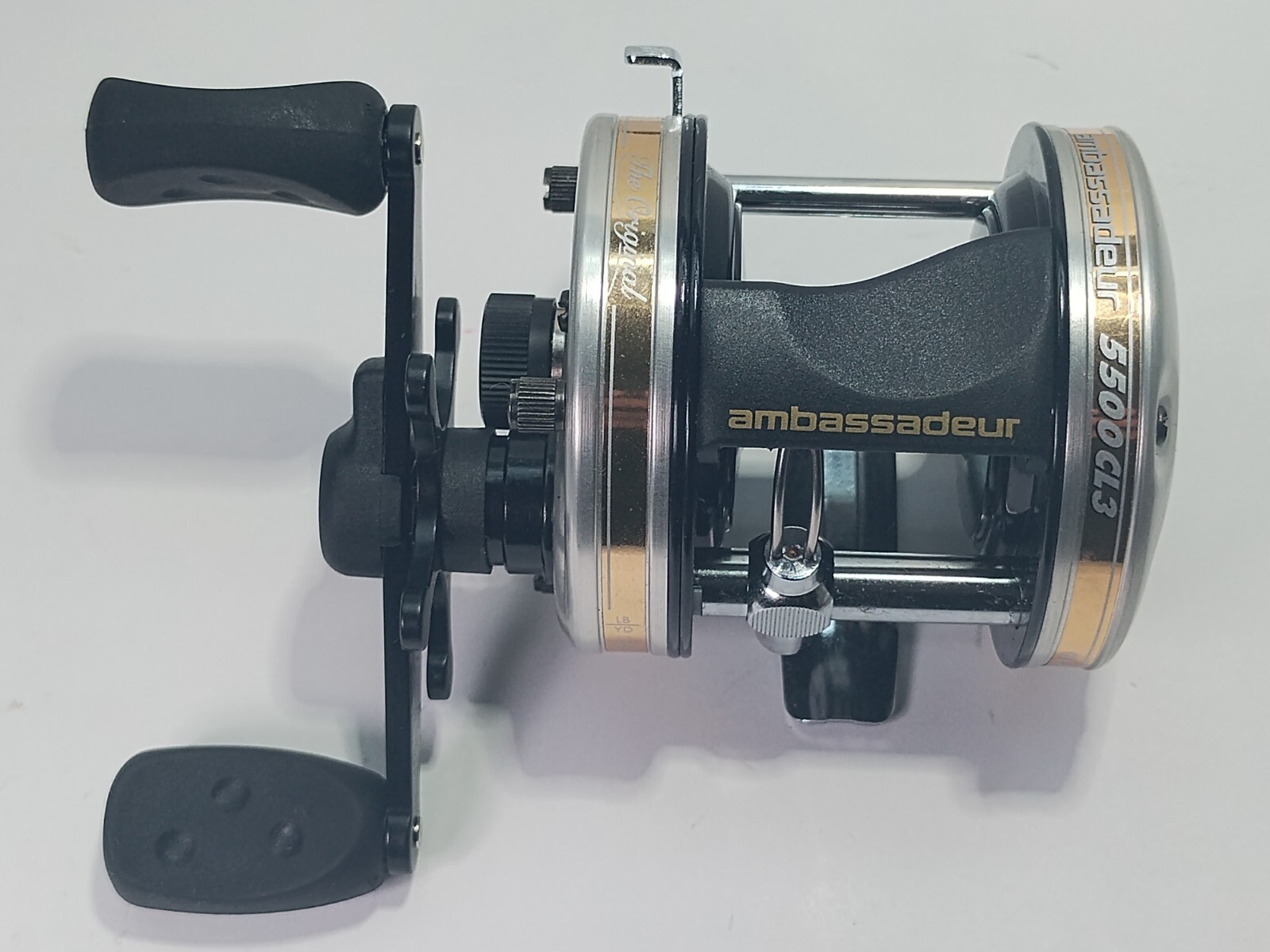 Abu Garcia Ambassadeur 5500 CL3 Baitcast Fishing Reel, Right Hand – NEW – READ!!