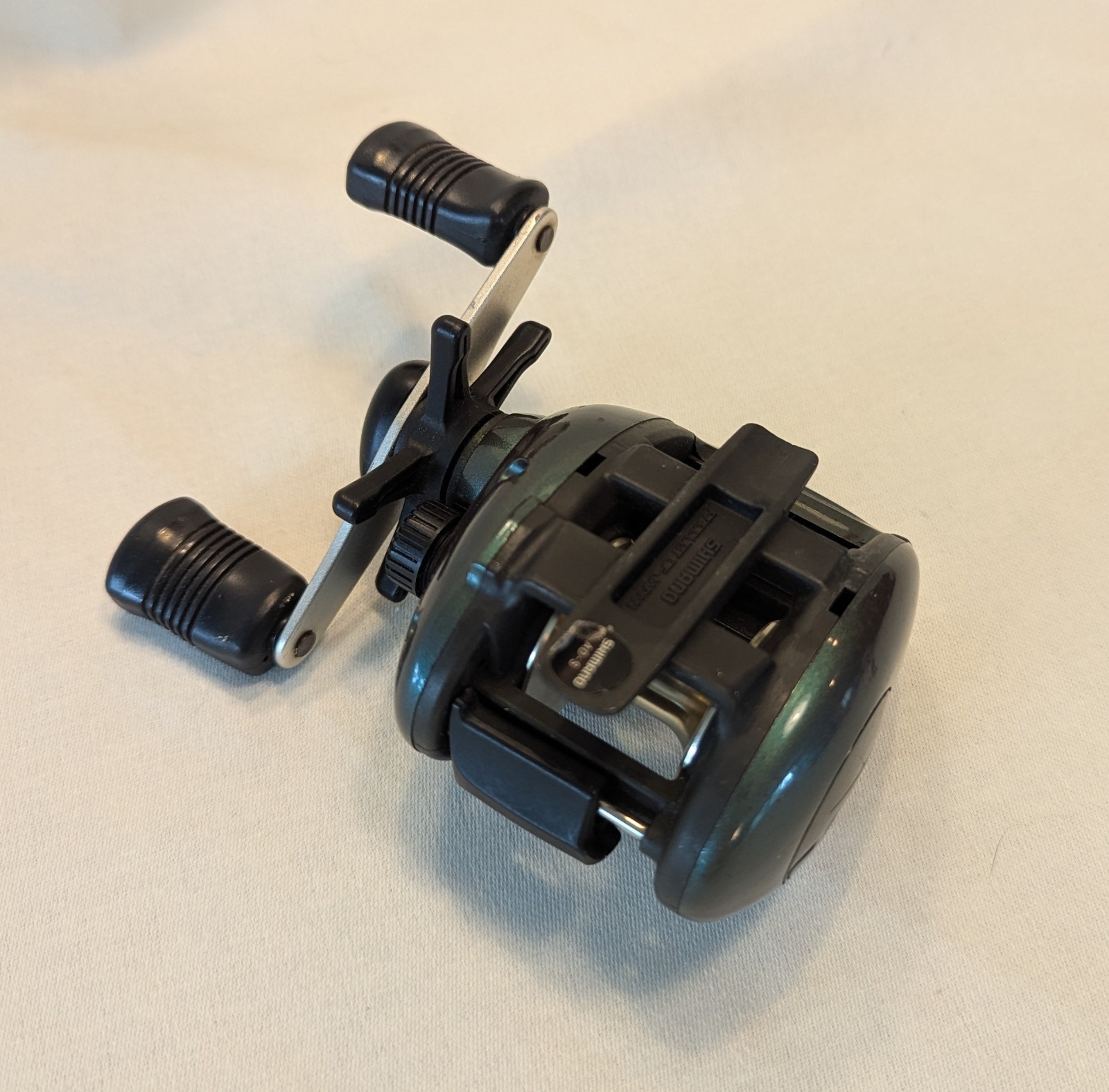 Shimano Bantum CURADO CU-200B38 Baitcaster Reel 3.8:1 gear ratio EX Condition