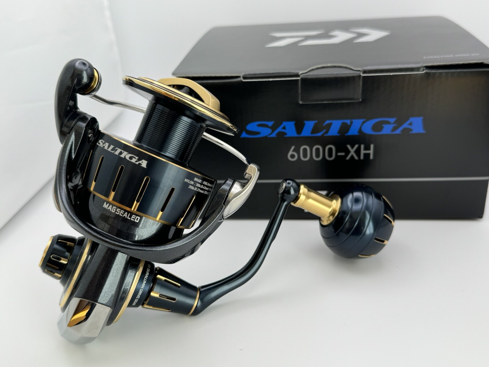 Daiwa 23 SALTIGA 6000-XH Full Metal Monocoque Body Spinning Reel fromJAPAN D001