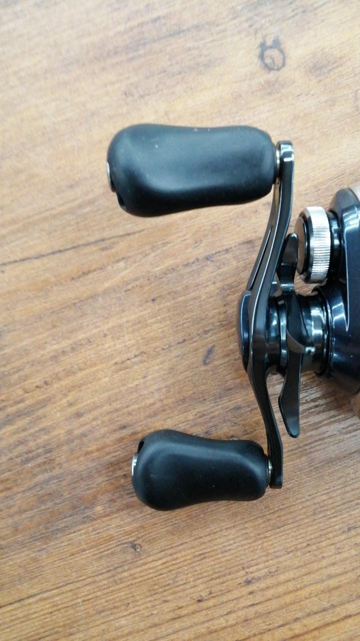 Shimano 19 Antares Hg Bait Reel from Japan