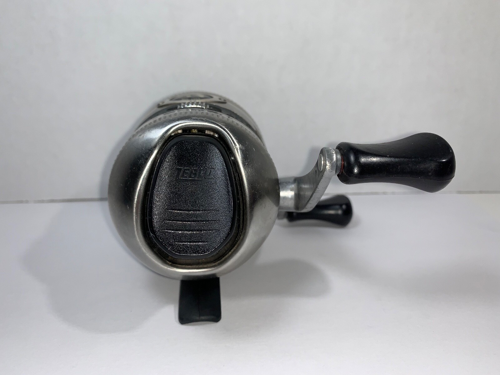Zebco 33 Authentic Closed Face Fishing Reel-China
