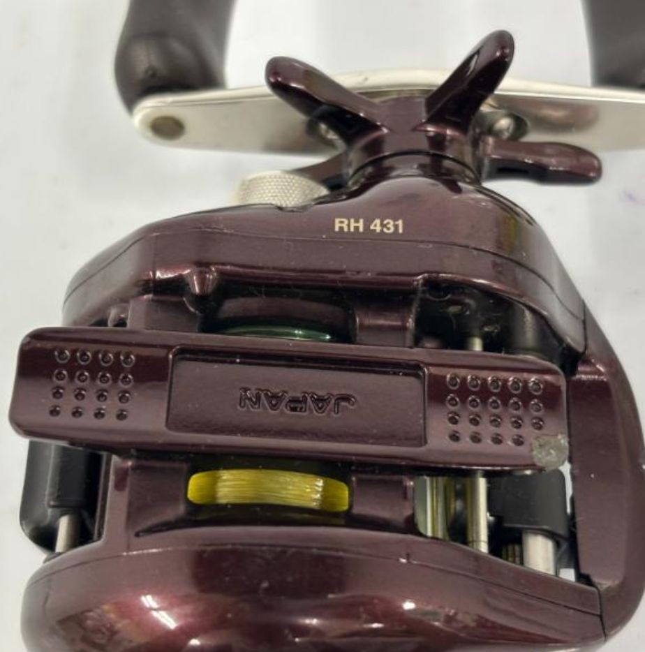 Shimano Scorpion 1000 RH431 Bait Reel Fishing Supplies Used