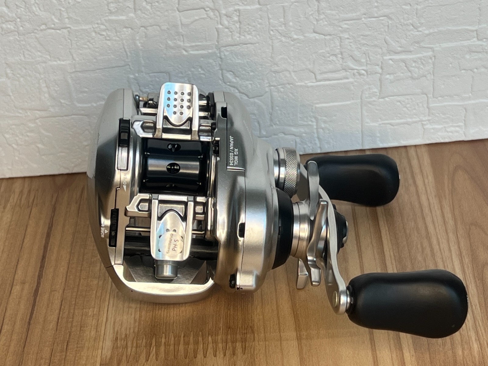 Shimano 16 Metanium MGL XG Right Baitcasting Reel 8.5:1 Very Good From Japan